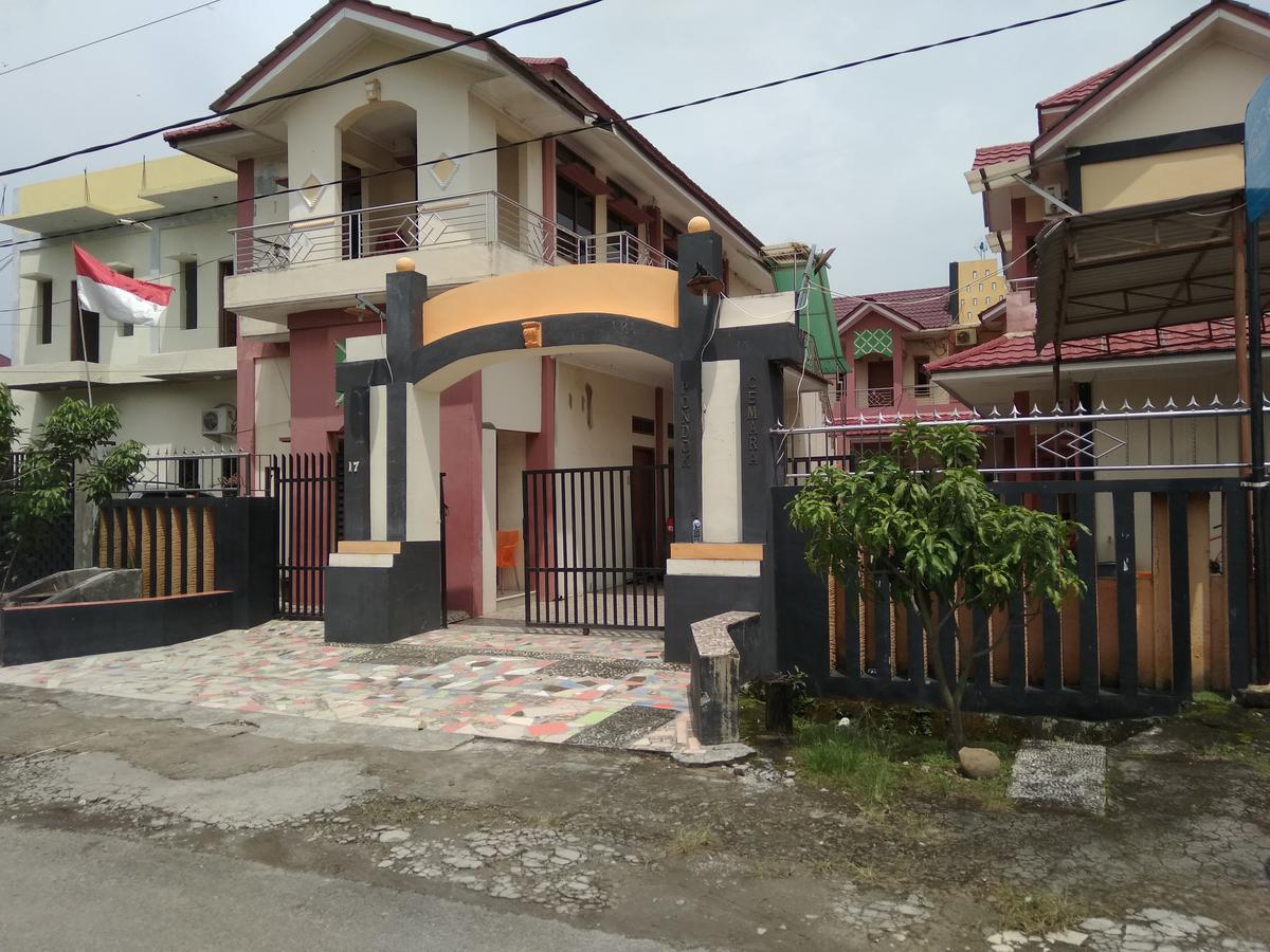 Hotel Pondok Cemara Medan Zewnętrze zdjęcie